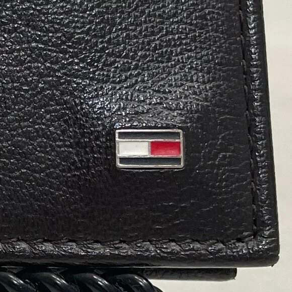 Tommy Hilfiger Men's Classic Logo Bifold Dark Brown Leather Wallet - Picture 3 of 13